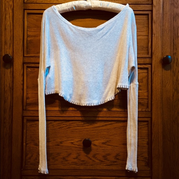 Warm Crop Top Gray Off White Color Dancer Crop - Picture 3 of 4